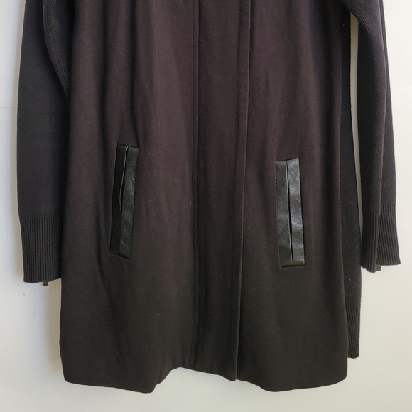 Cabi Women's Sz S Tailor Coat Black Knit Jacket Faux Leather Trim Moto #3351 - Picture 5 of 7